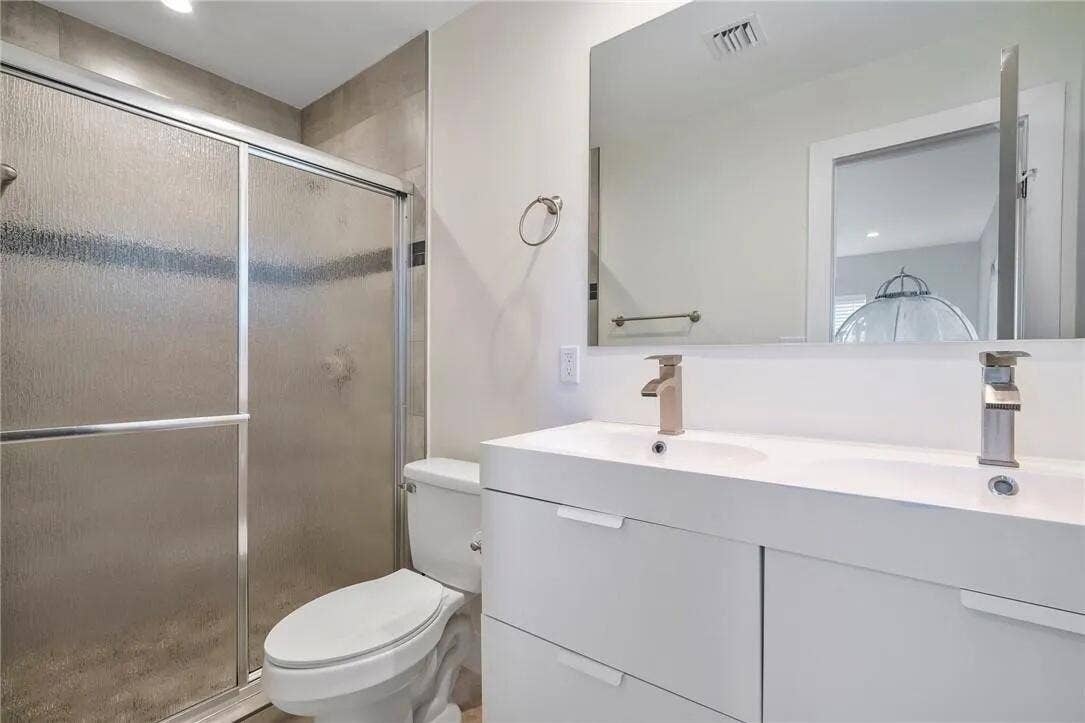 1949 WINDWARD Drive, Lauderdale By The Sea, FL 33062 1949_Windward_13