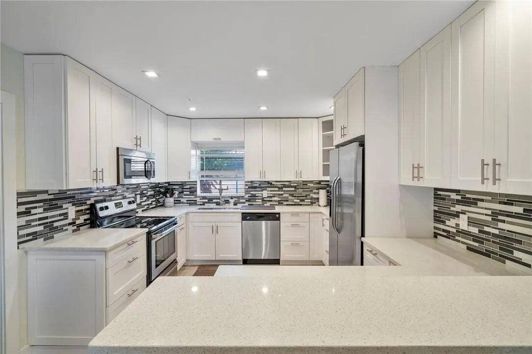 1949 WINDWARD Drive, Lauderdale By The Sea, FL 33062 1949_Windward_07