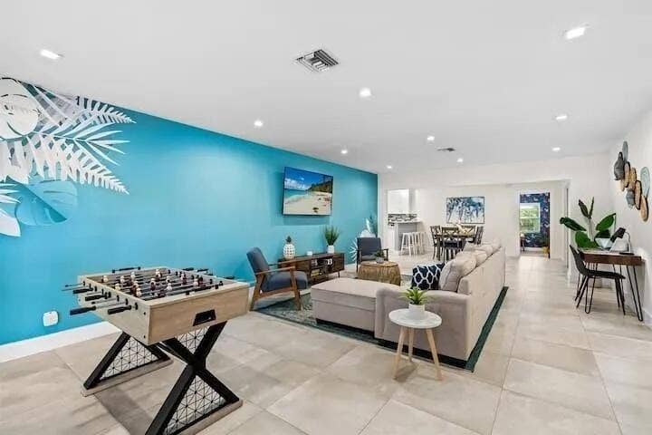 1949 WINDWARD Drive, Lauderdale By The Sea, FL 33062 1949_Windward_08