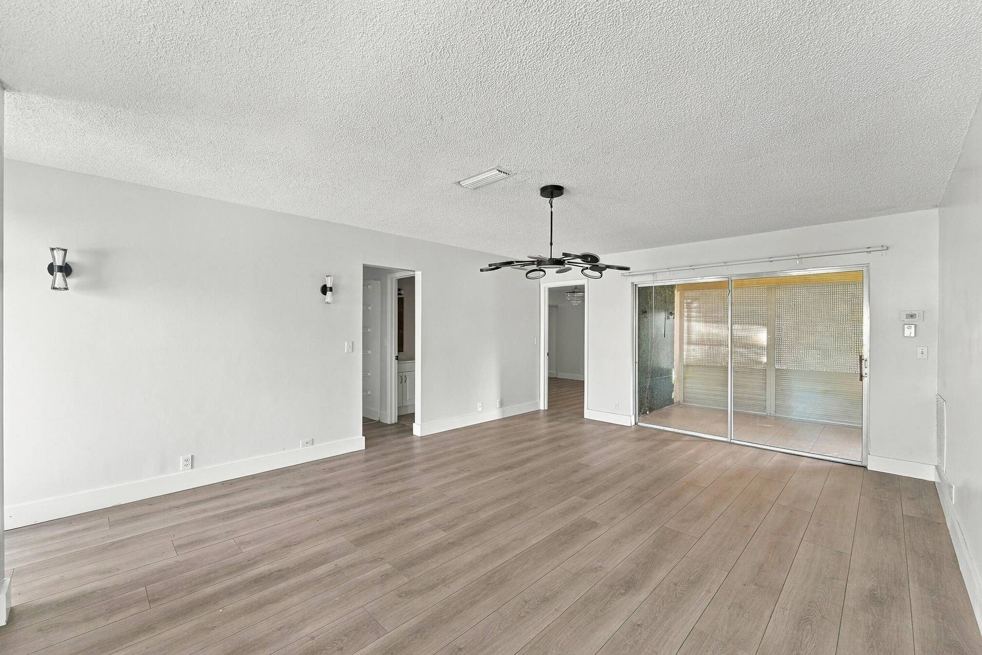 08_living room
