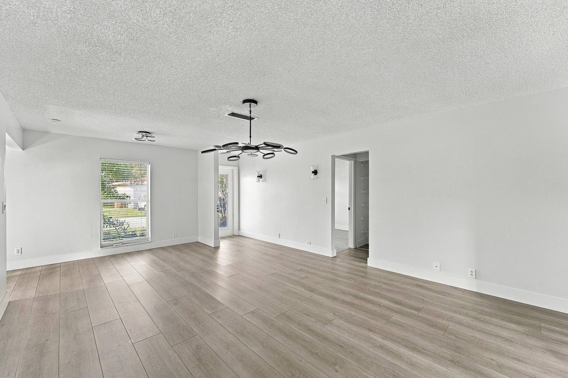 09_living room