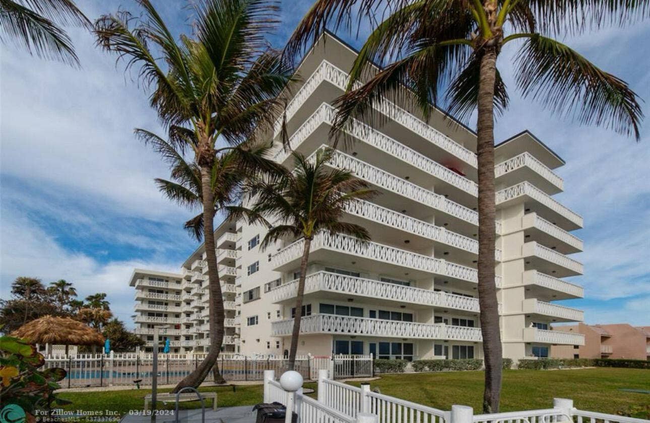 1169 HILLSBORO MILE, #119, Hillsboro Beach, Hillsboro Beach, FL 33062 IMG_9093 (1)