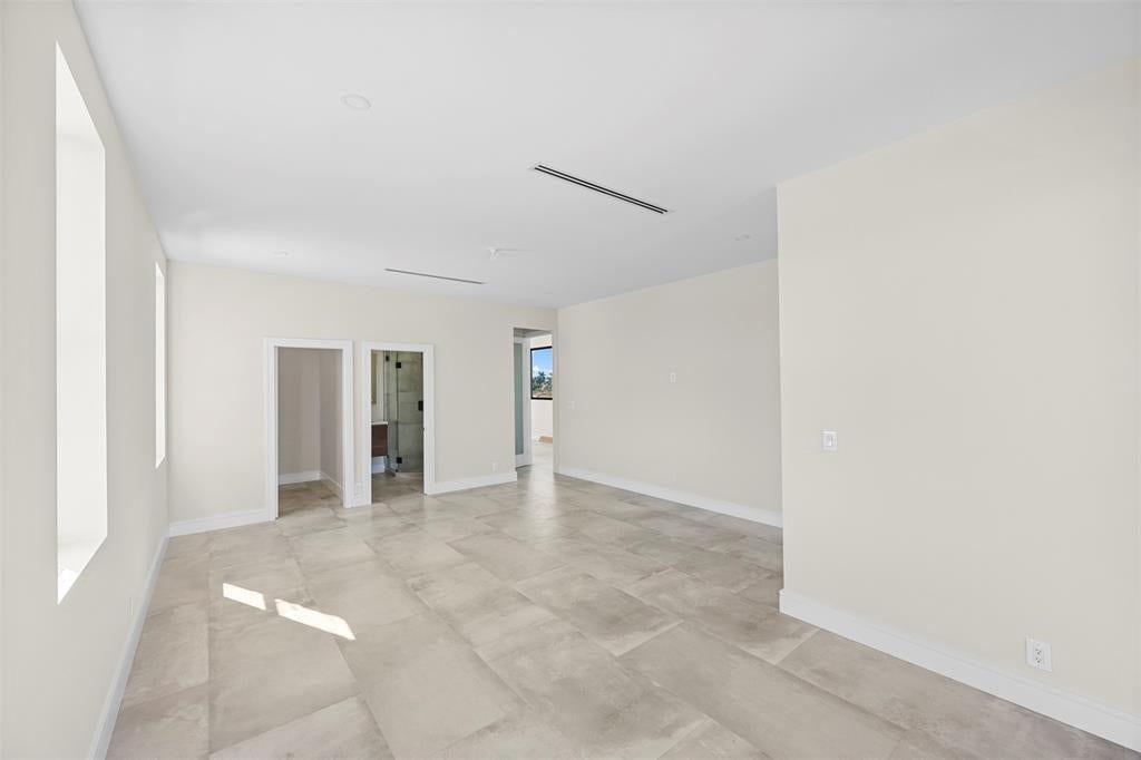 1212 AVOCADO Isle, Fort Lauderdale, Fort Lauderdale, FL 33315 Light-toned tile flooring throughout