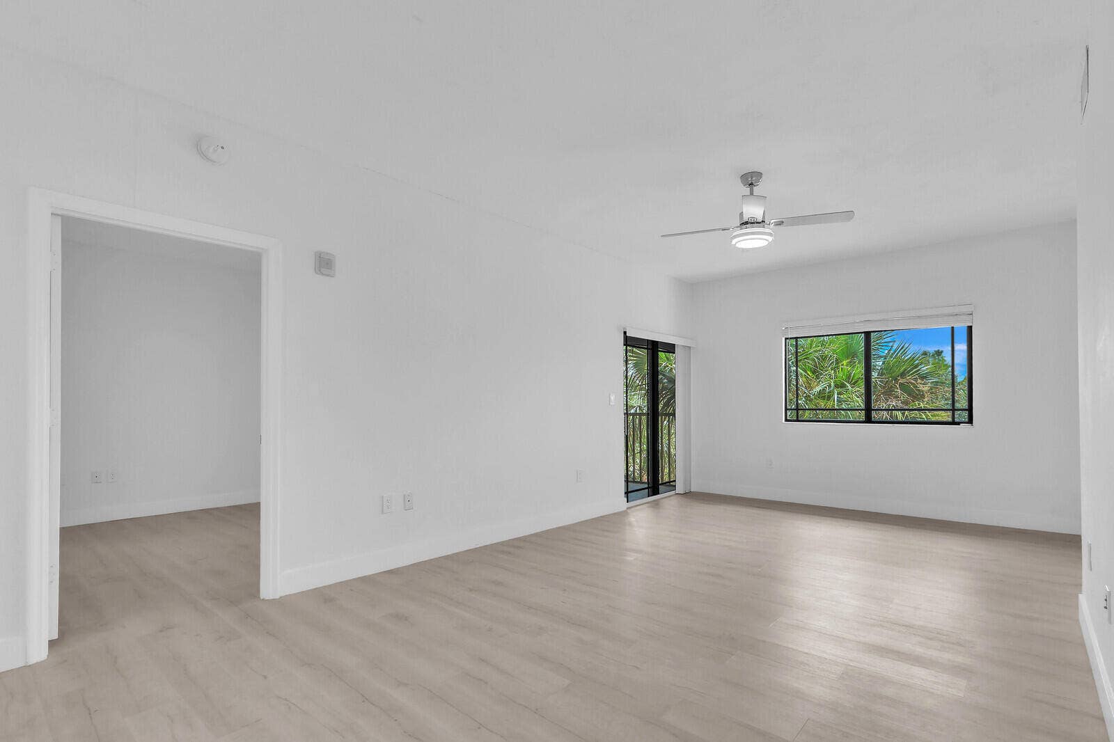 2916 TUSCANY Court, #302, Palm Beach Gardens, FL 33410 2916-302 LV 1