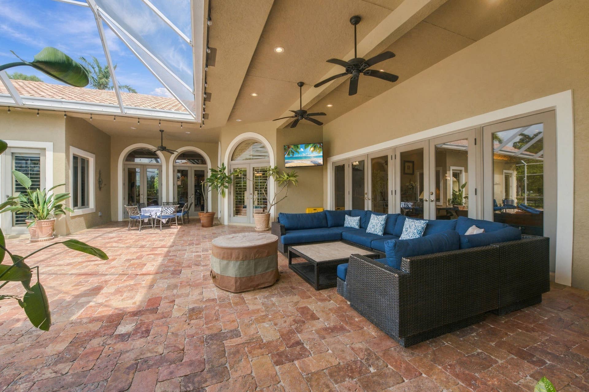 21733 Old Bridge Trail, Boca Raton, FL 33428 Outdoor Sitting Area
