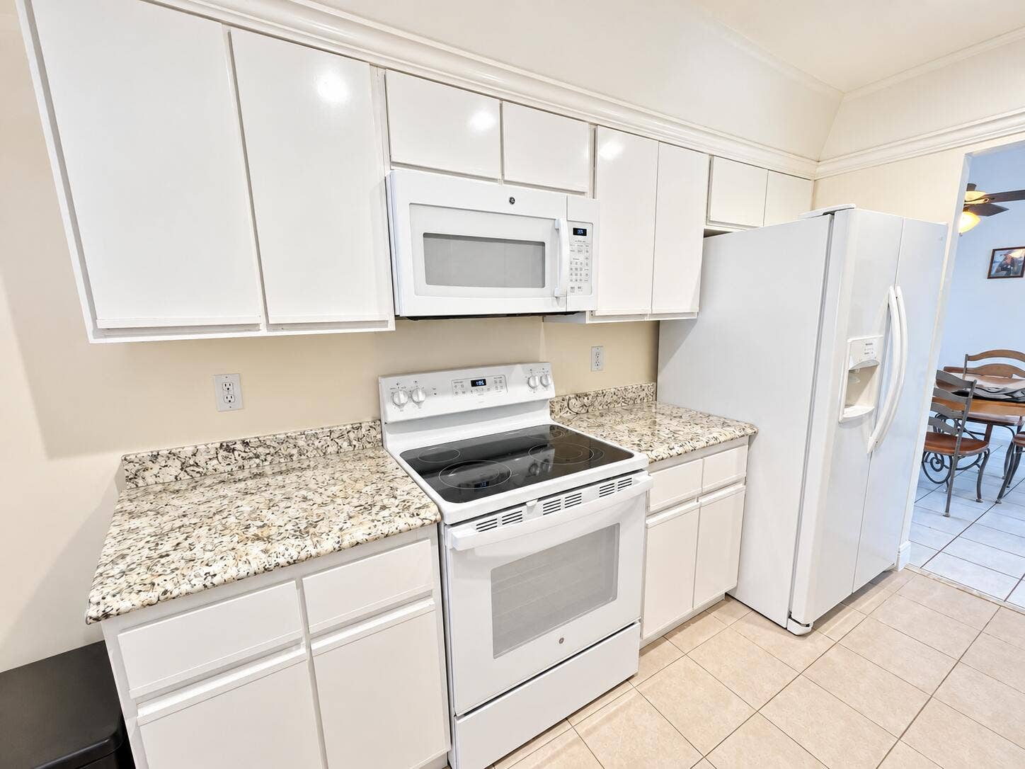 12411 SW 10TH Court, Davie, FL 33325 Kitchen