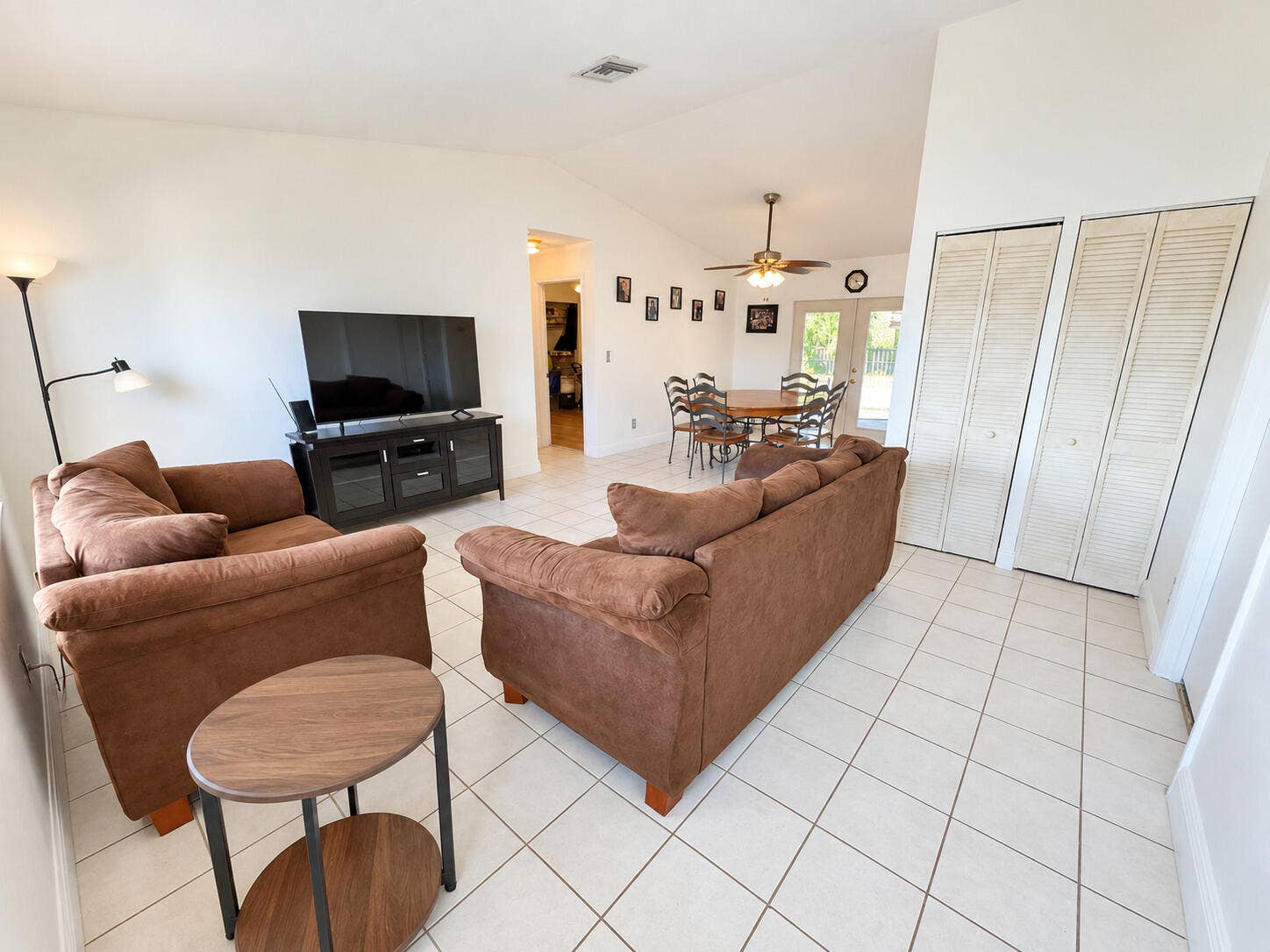 12411 SW 10TH Court, Davie, FL 33325 Living Room