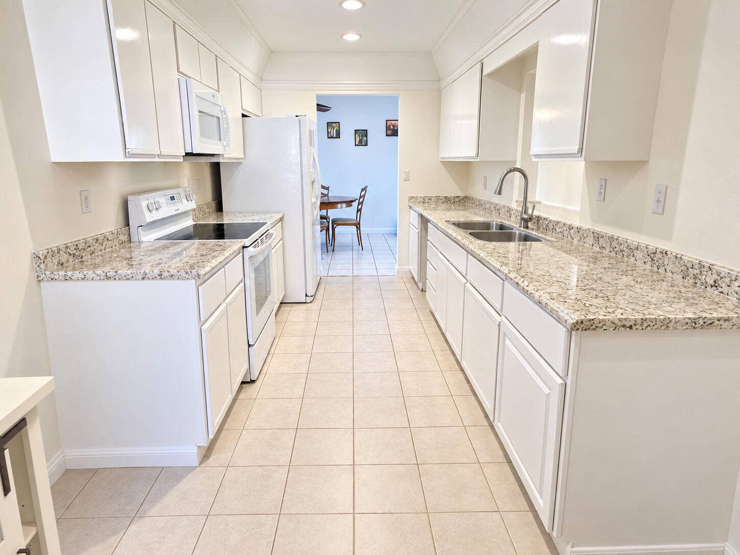 12411 SW 10TH Court, Davie, FL 33325 Kitchen