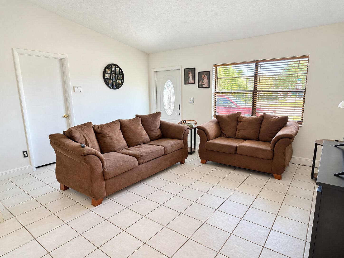 12411 SW 10TH Court, Davie, FL 33325 Living Room