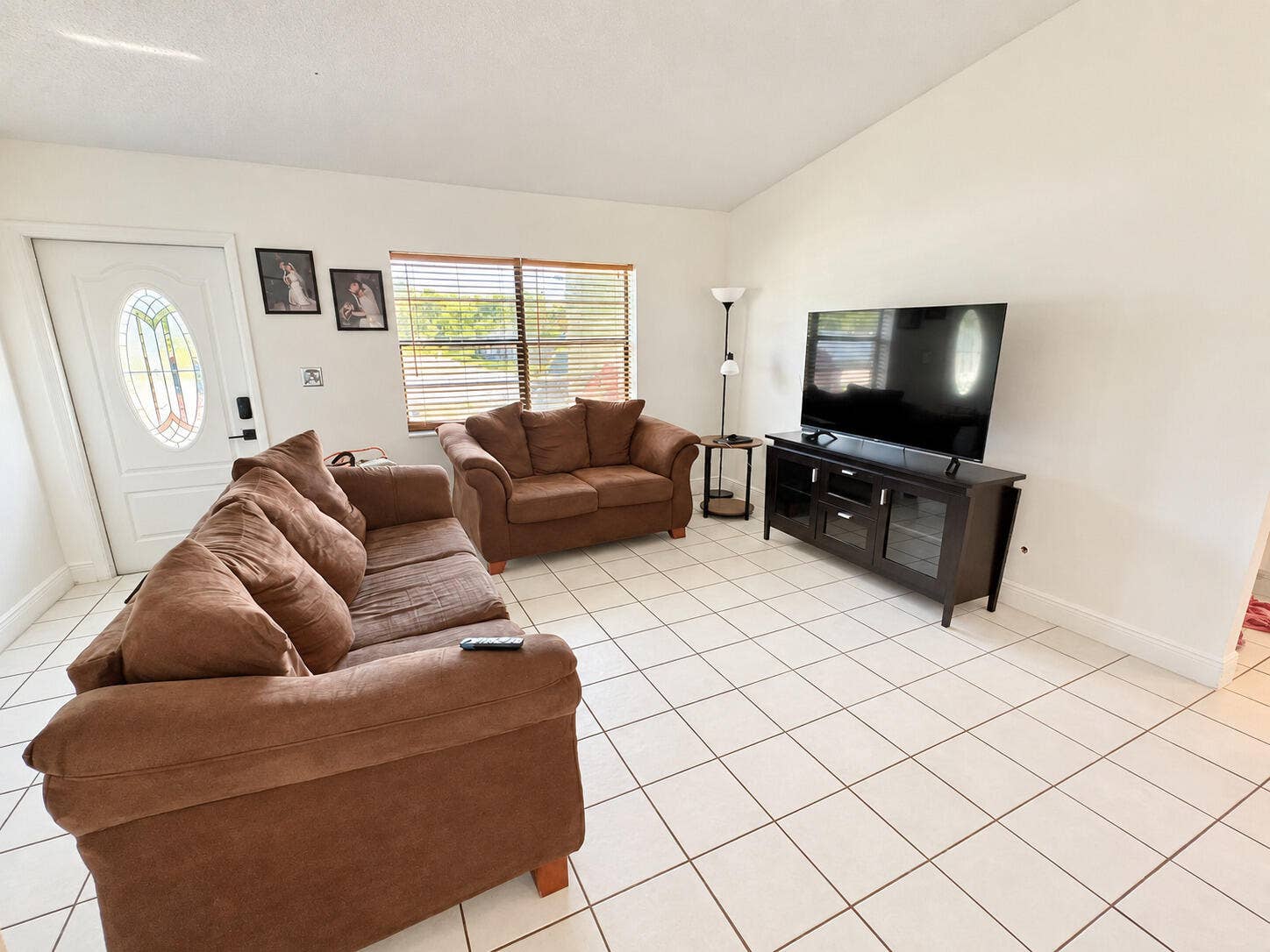 12411 SW 10TH Court, Davie, FL 33325 Living Room