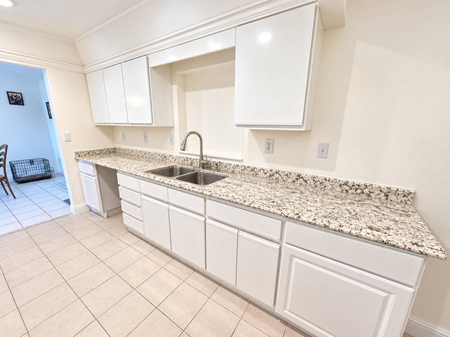 12411 SW 10TH Court, Davie, FL 33325 Kitchen