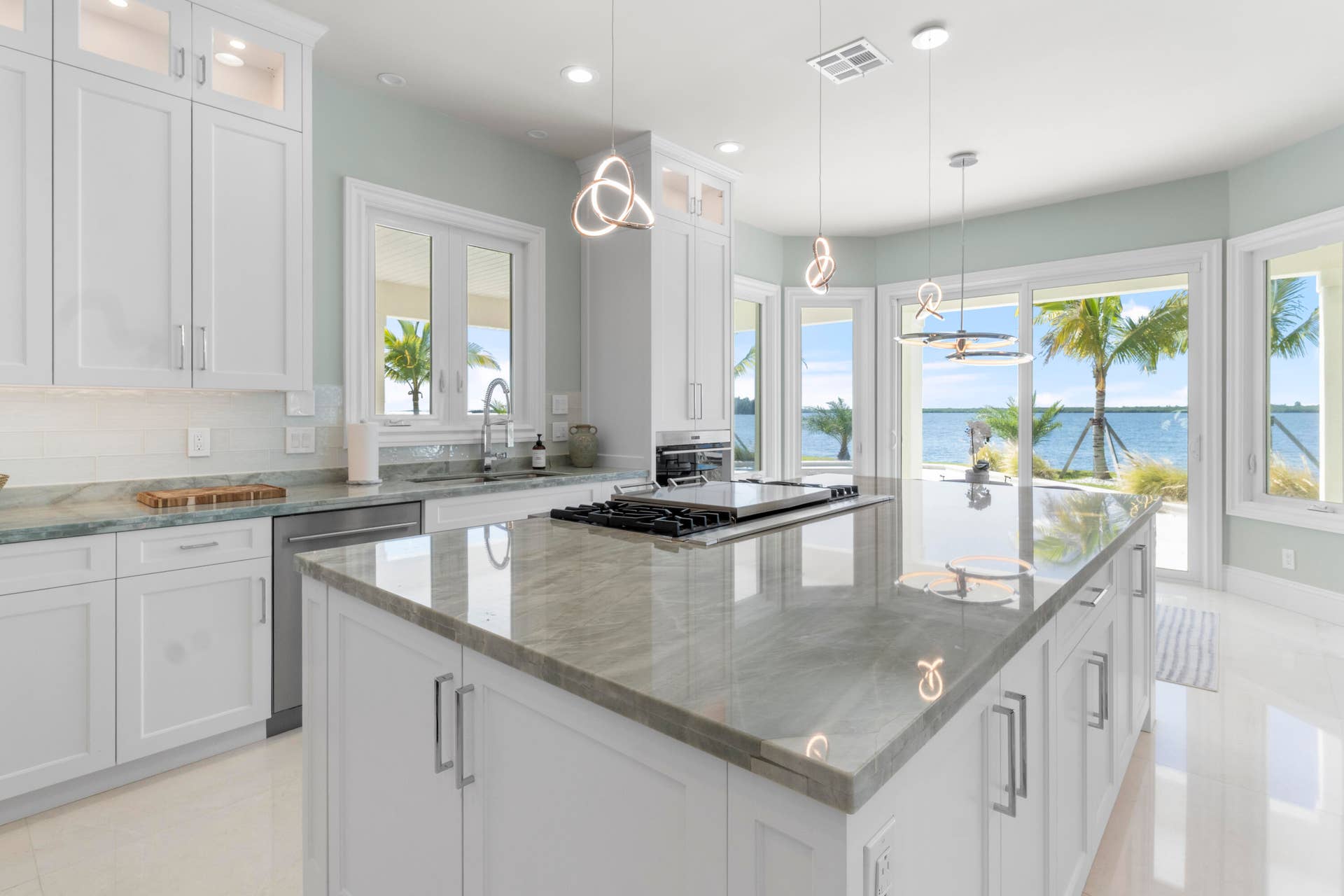526 POINT Lane, Vero Beach, FL 32963 DSC07713