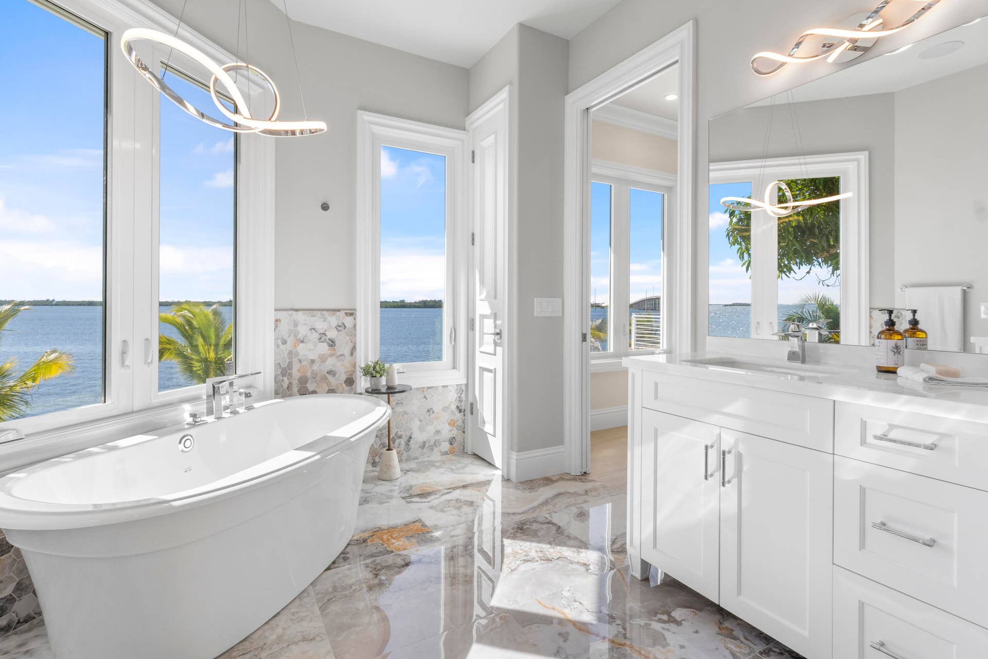 526 POINT Lane, Vero Beach, FL 32963 DSC07947