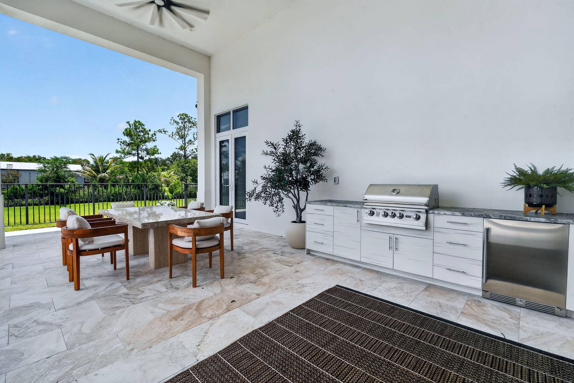 Summer Kitchen