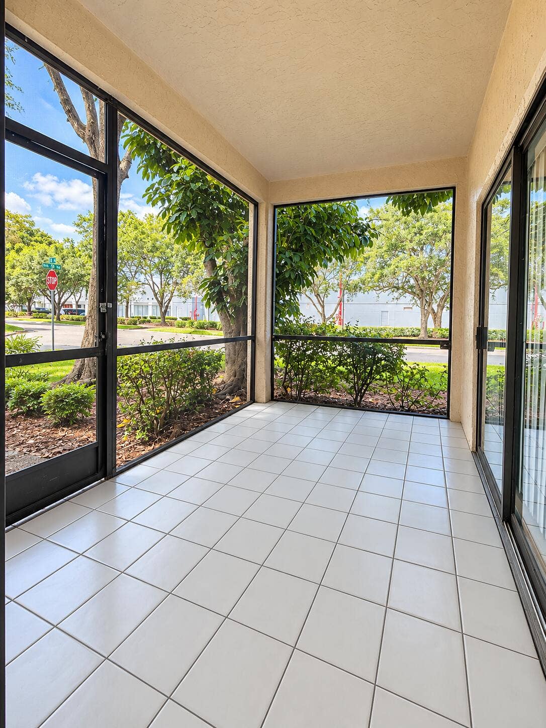 Screened-In Patio