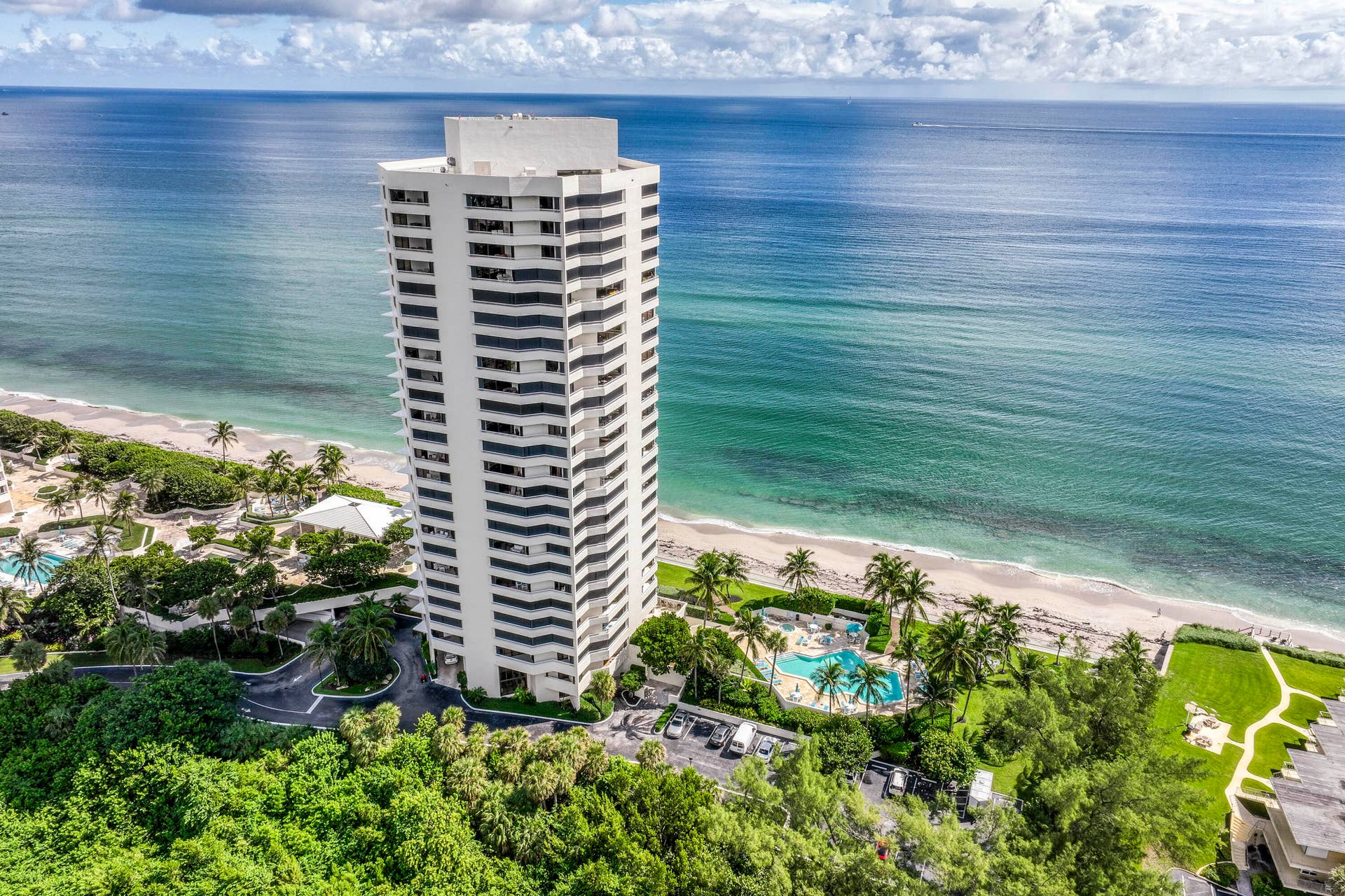 5070 N Ocean Drive, #5C, Singer Island, FL 33404 DJI_0026