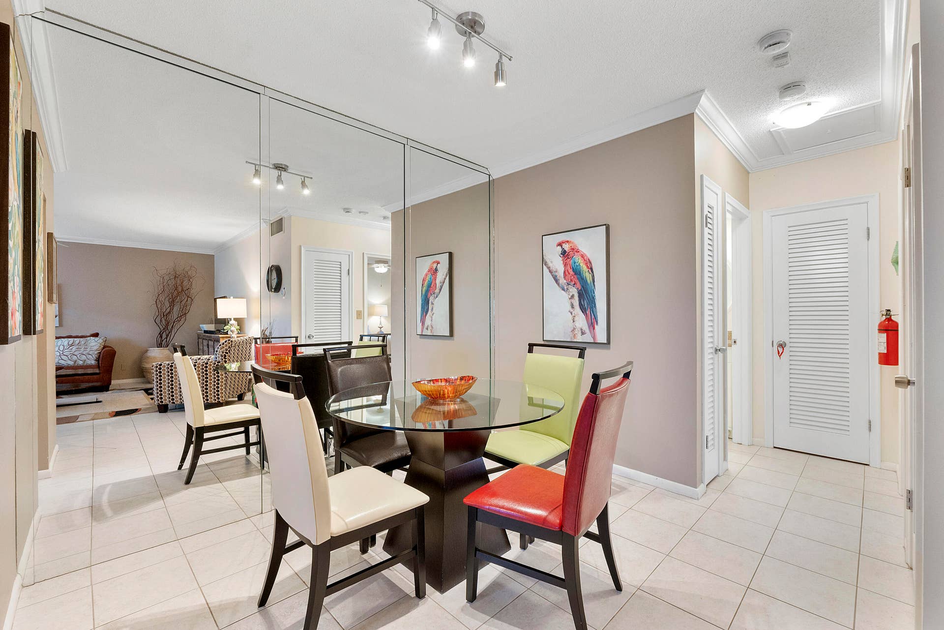 2424 Ne 9th St_005