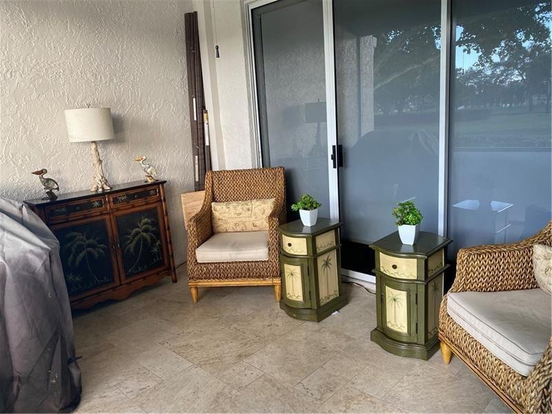 10474 LAKE VISTA Circle, Boca Raton, FL 33498 Photo 8