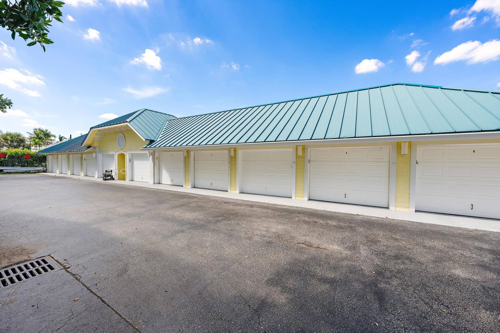 810 Juno Ocean Walk, #401, Juno Beach, FL 33408 ONE CAR GARAGE
