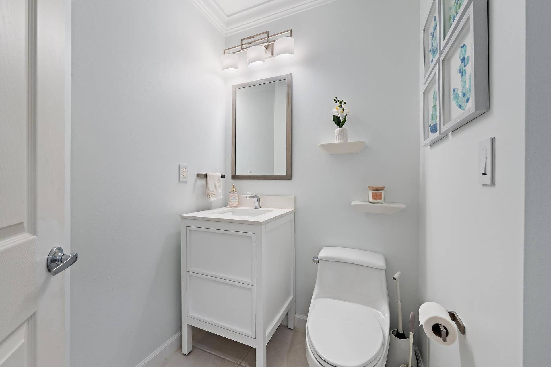 810 Juno Ocean Walk, #401, Juno Beach, FL 33408 HALF BATHROOM