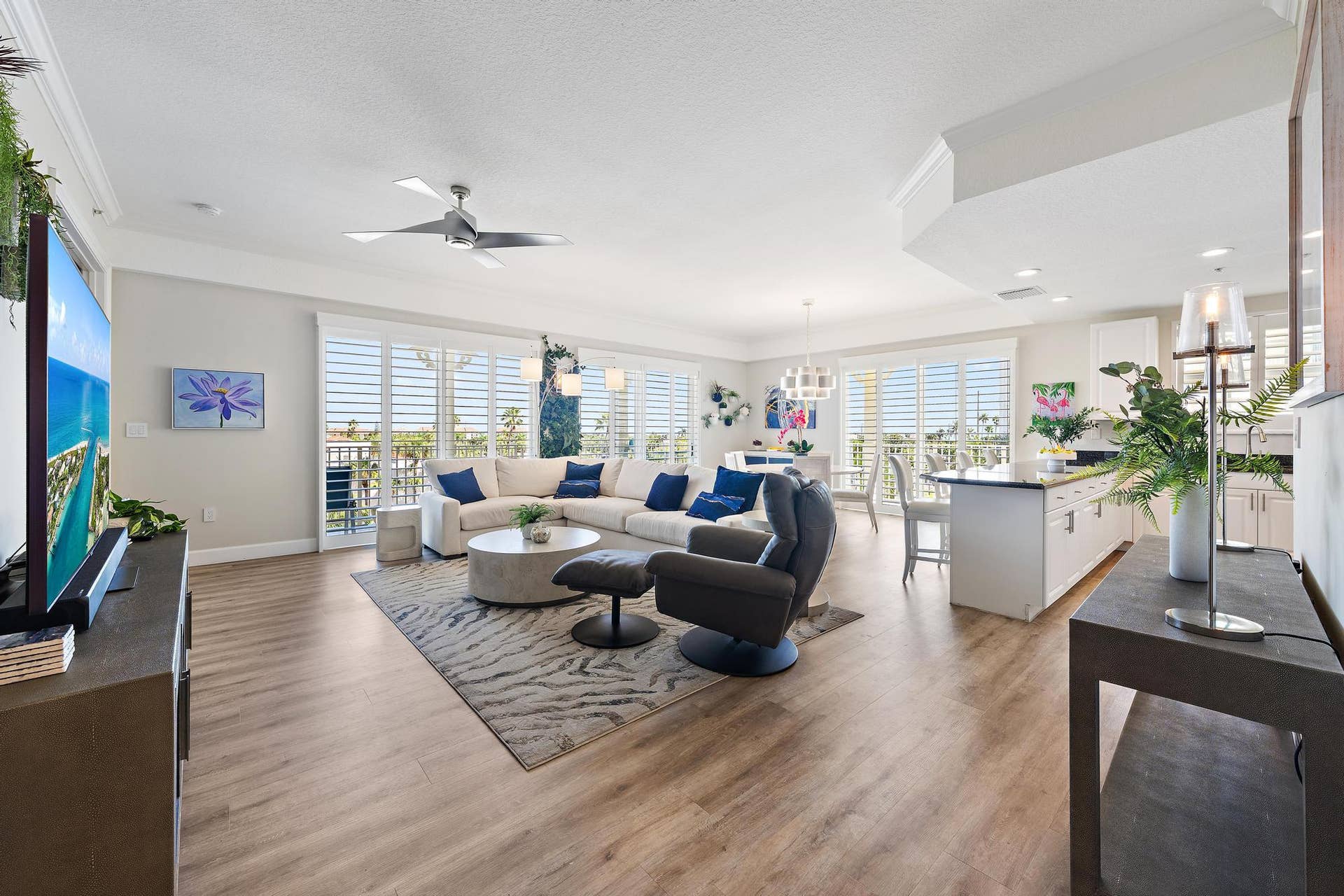 810 Juno Ocean Walk, #401, Juno Beach, FL 33408 SPACIOUS LIVING AREA