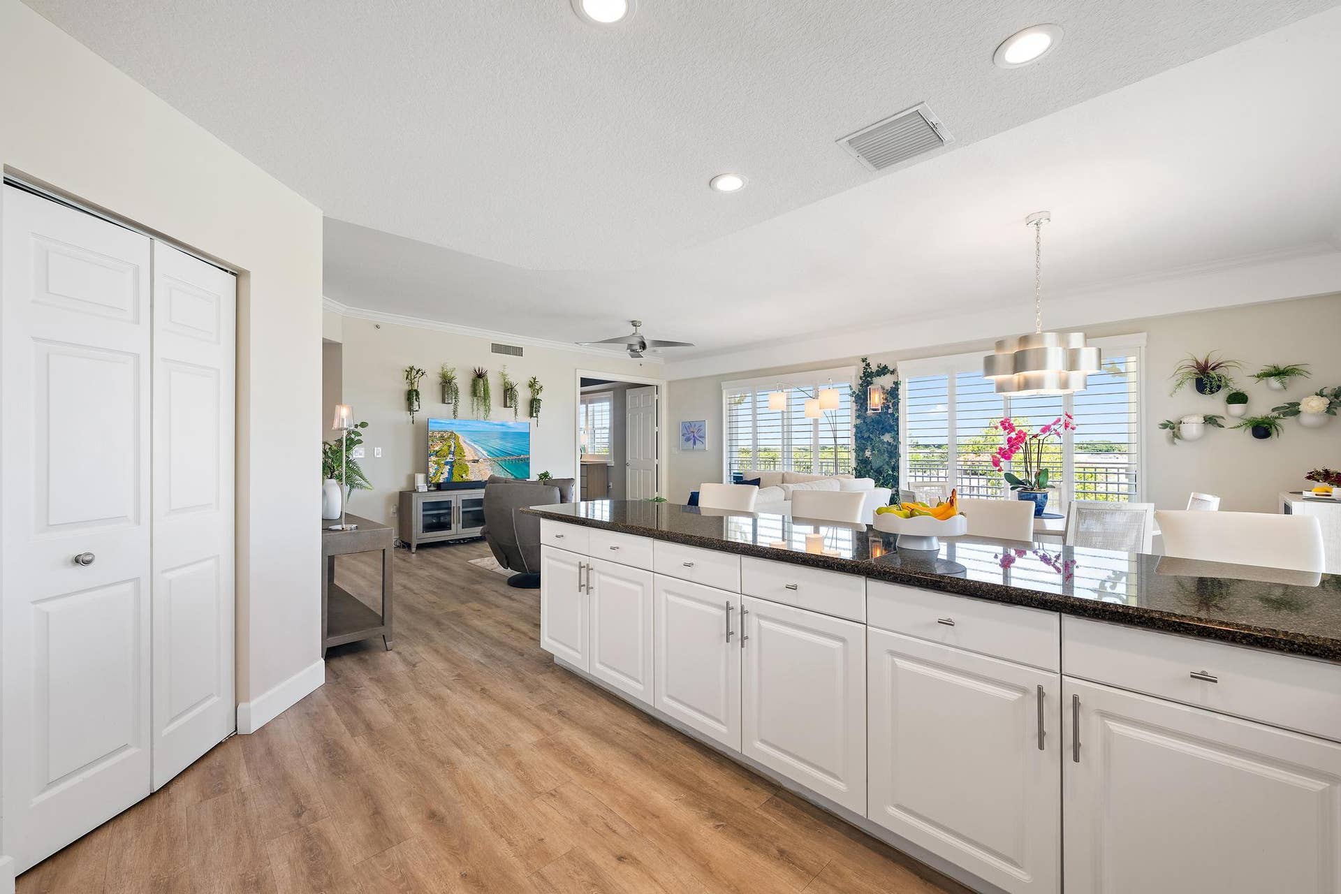 810 Juno Ocean Walk, #401, Juno Beach, FL 33408 KITCHEN