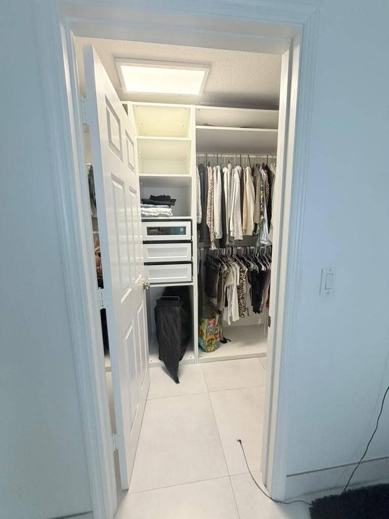 4251 E SENECA Avenue, Weston, Weston, FL 33332 WhatsApp Image 2026-10-05 at 5.05.49 PM
