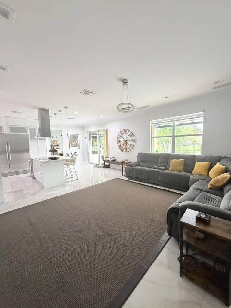 4251 E SENECA Avenue, Weston, Weston, FL 33332 WhatsApp Image 2026-10-05 at 5.05.45 PM