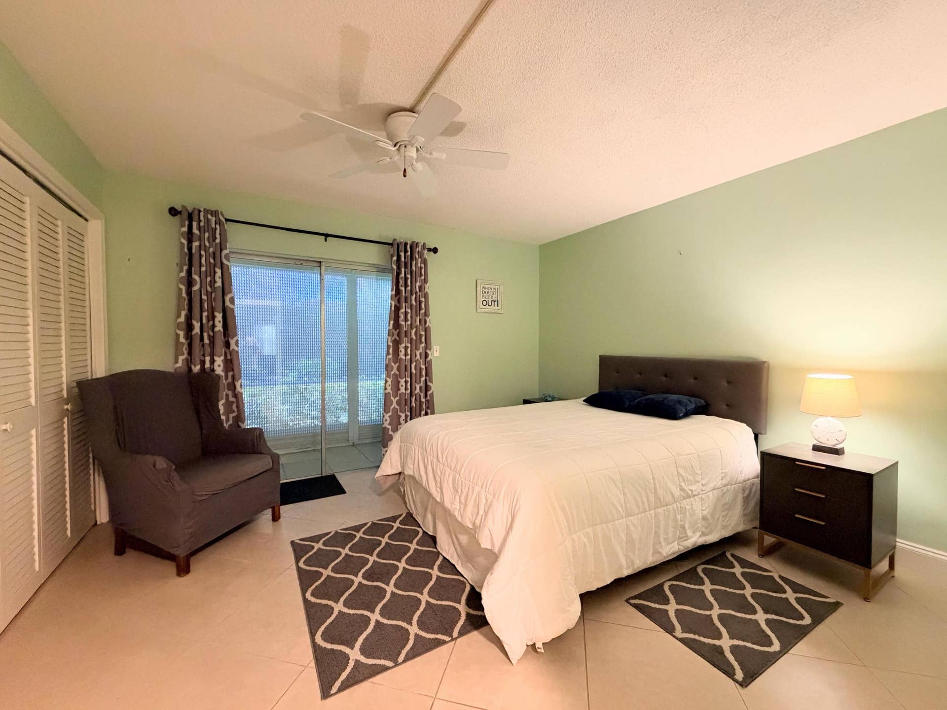 Bedroom w/ access to Lanai