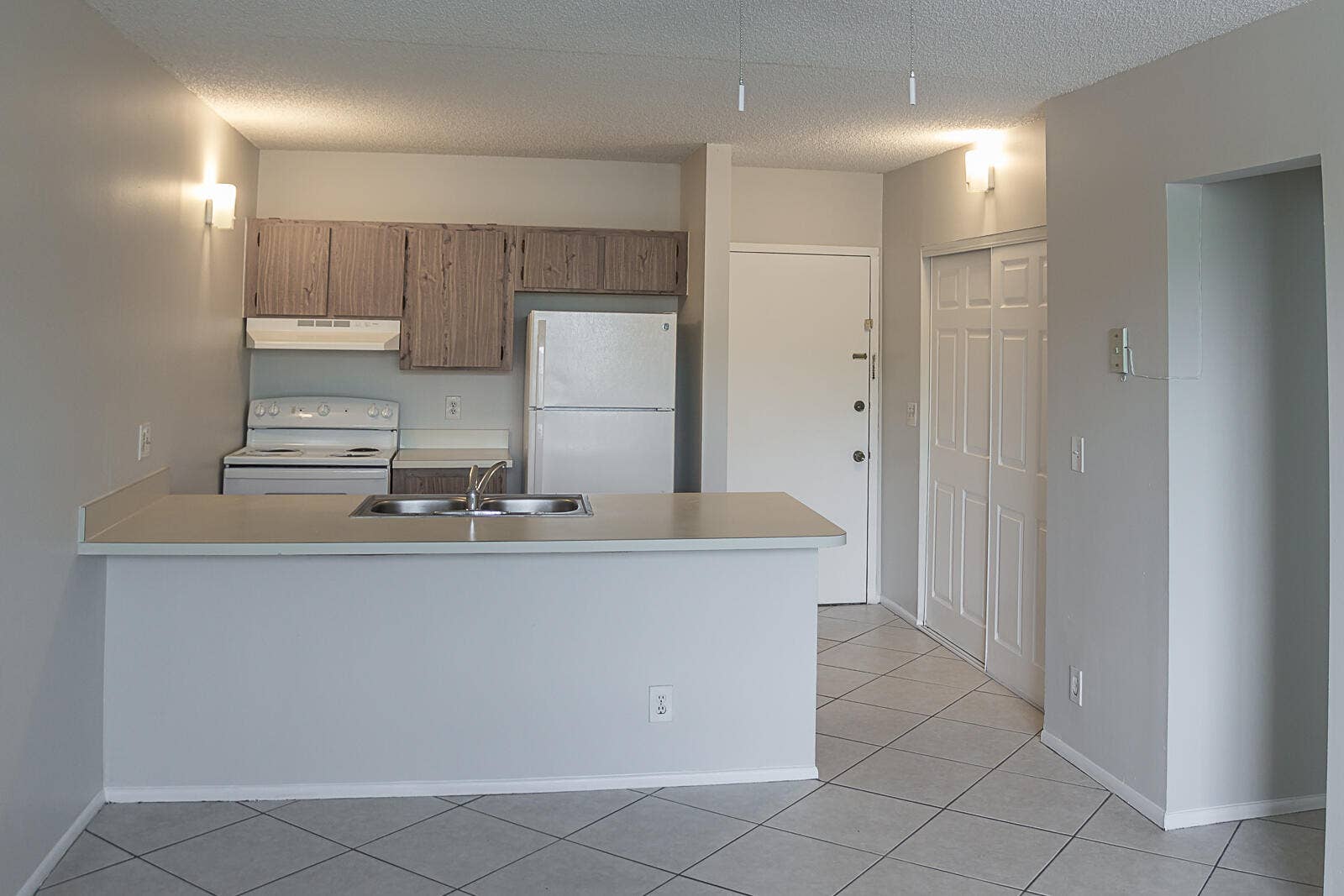 2501 Riverside Drive 209