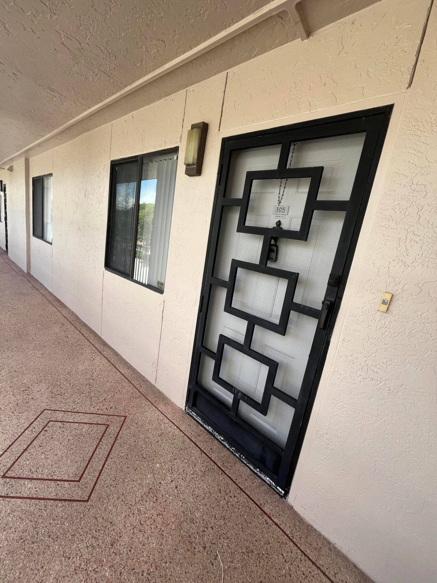 6269 Pointe Regal Circle, #305, Delray Beach, FL 33484 condo #305 with screened door