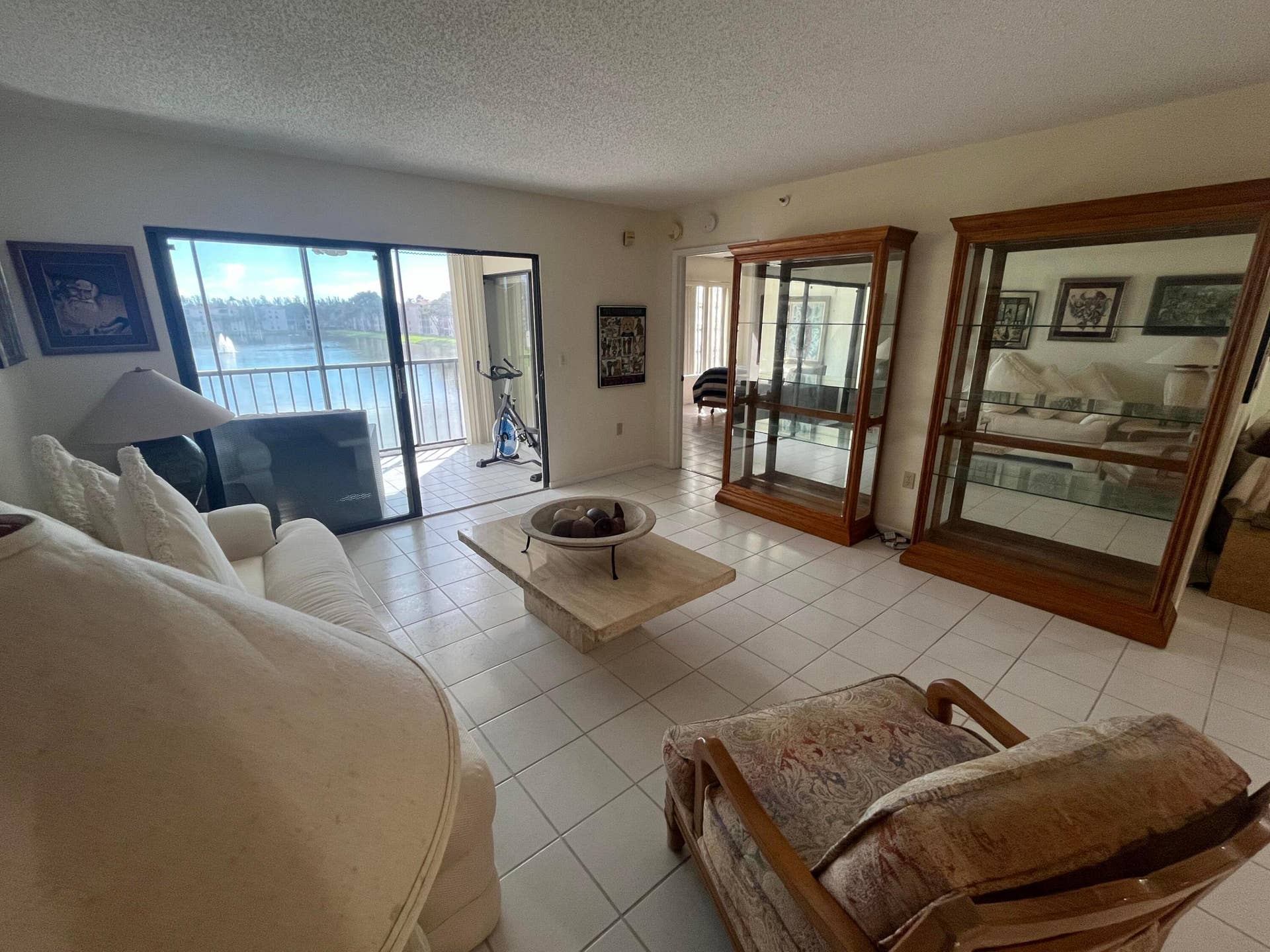 6269 Pointe Regal Circle, #305, Delray Beach, FL 33484 LIVING ROOM AREA