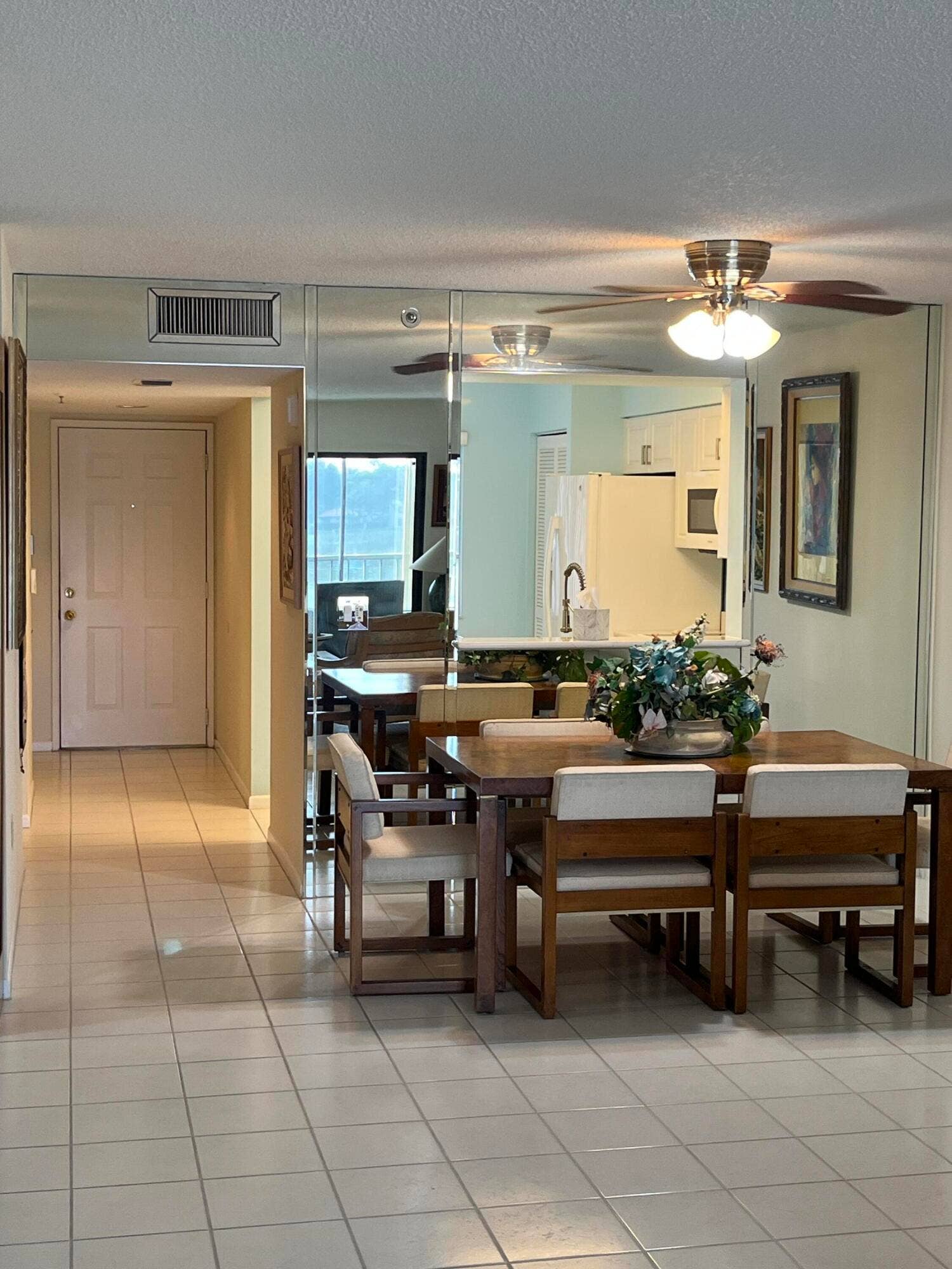 6269 Pointe Regal Circle, #305, Delray Beach, FL 33484 DINING AREA