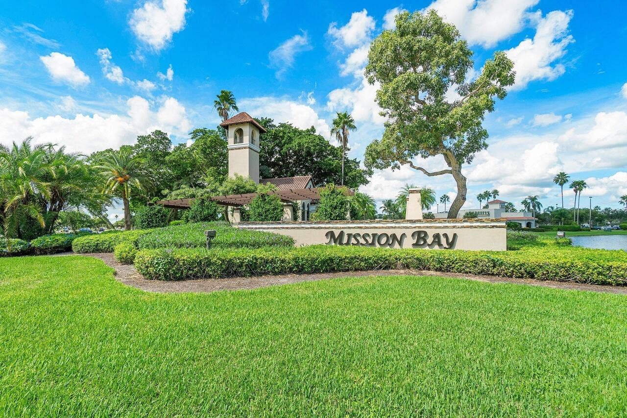 10378 Buena Ventura Drive, Boca Raton, FL 33498 2206124503581336681_69_0 (1)