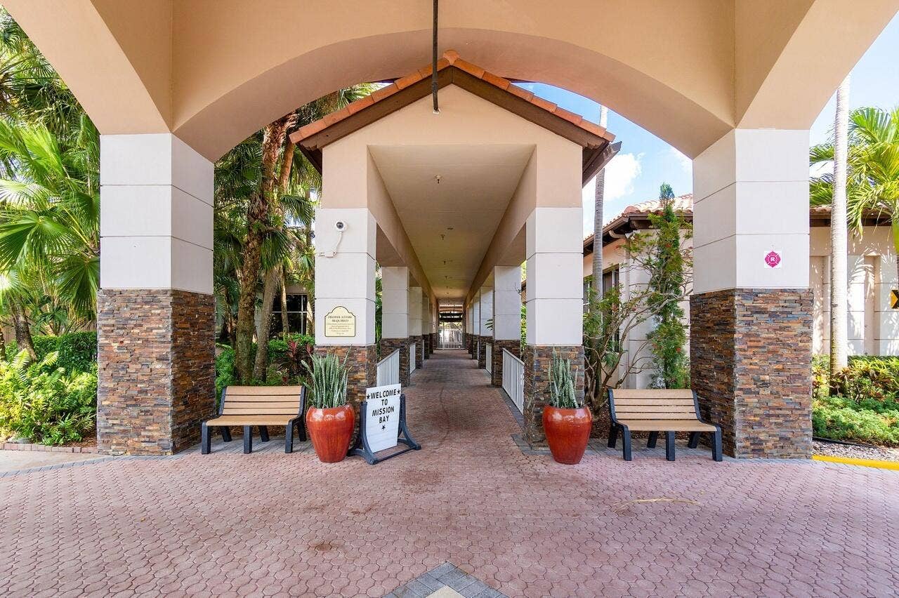 10378 Buena Ventura Drive, Boca Raton, FL 33498 2206124503581336681_50_0