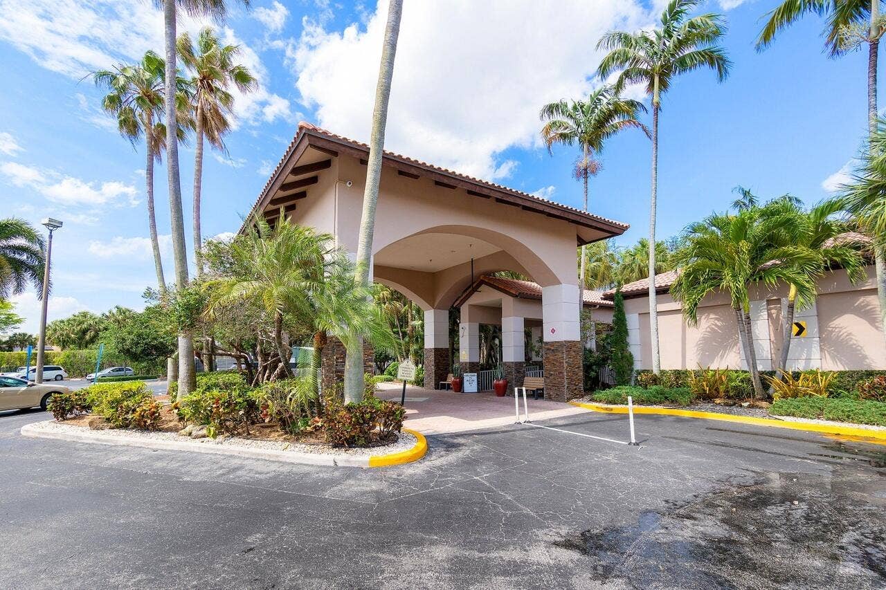 10378 Buena Ventura Drive, Boca Raton, FL 33498 2206124503581336681_49_0