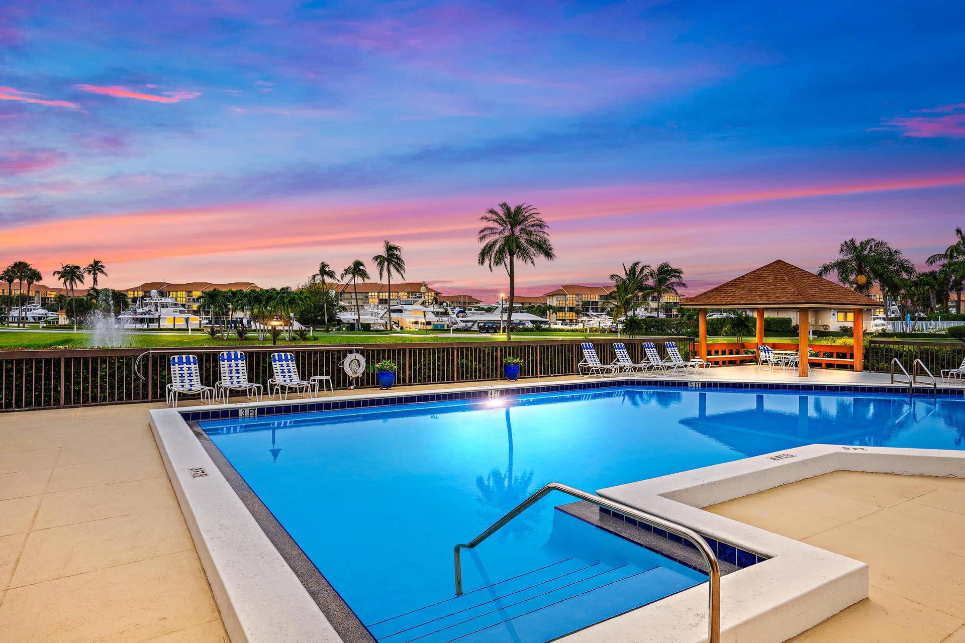 601 Seafarer Cir unit 201 pool-4