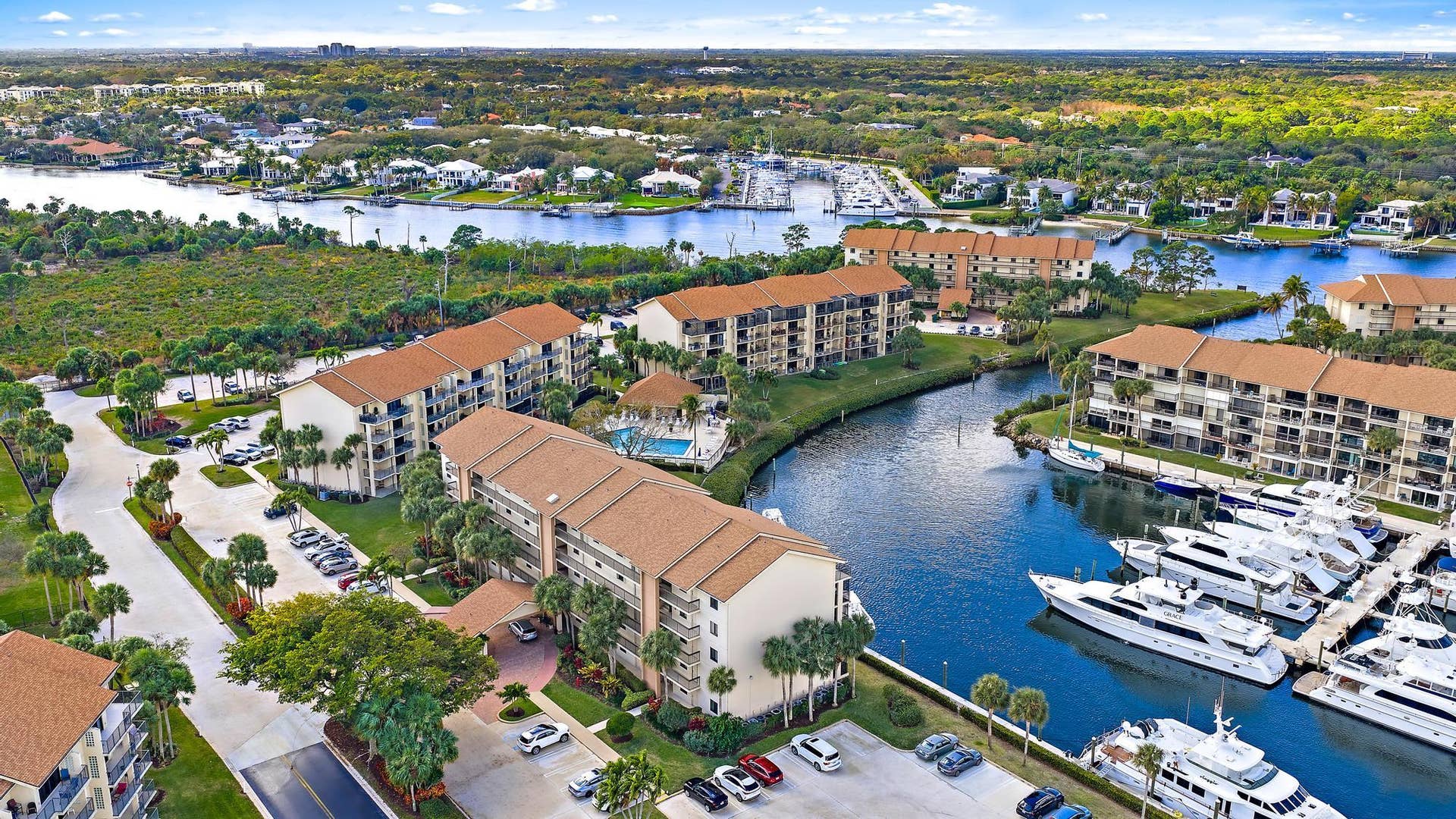 Bluffs Marina
