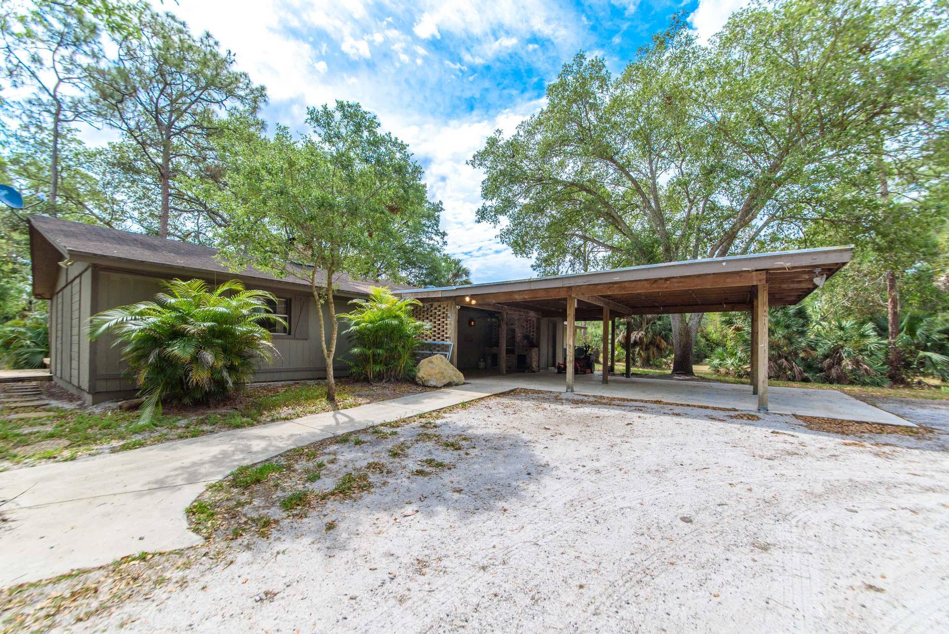 2833 F Road, Loxahatchee Groves, FL 33470 2833 f rd House & Carport