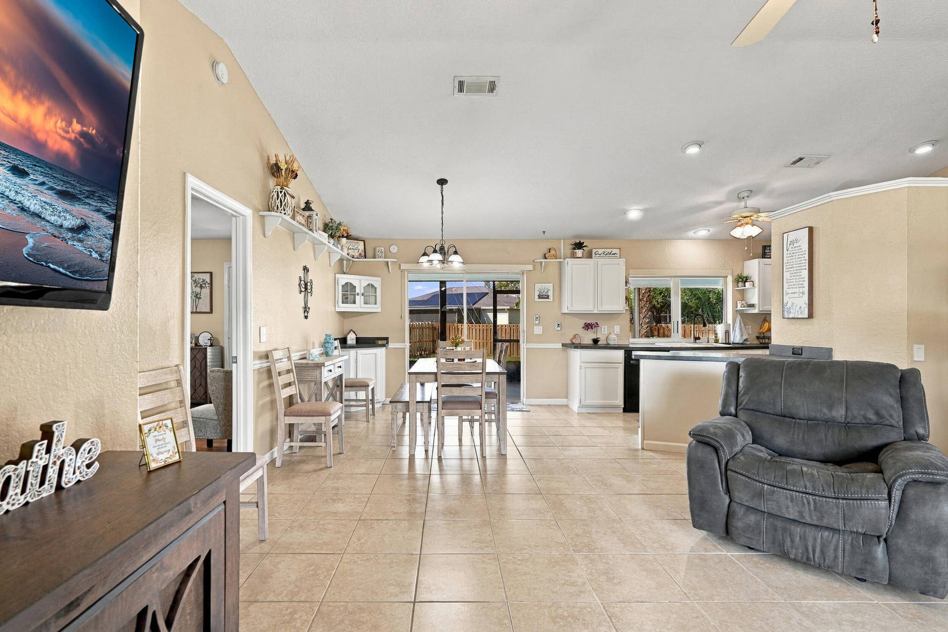 590 NW HAVEN Street, Port St Lucie, FL 34983 IMG00133 (1)