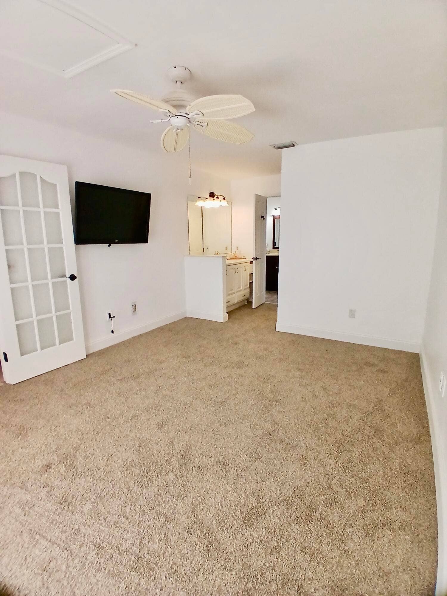 4131 PALM BAY Circle, #D, West Palm Beach, FL 33406 20261005_110305