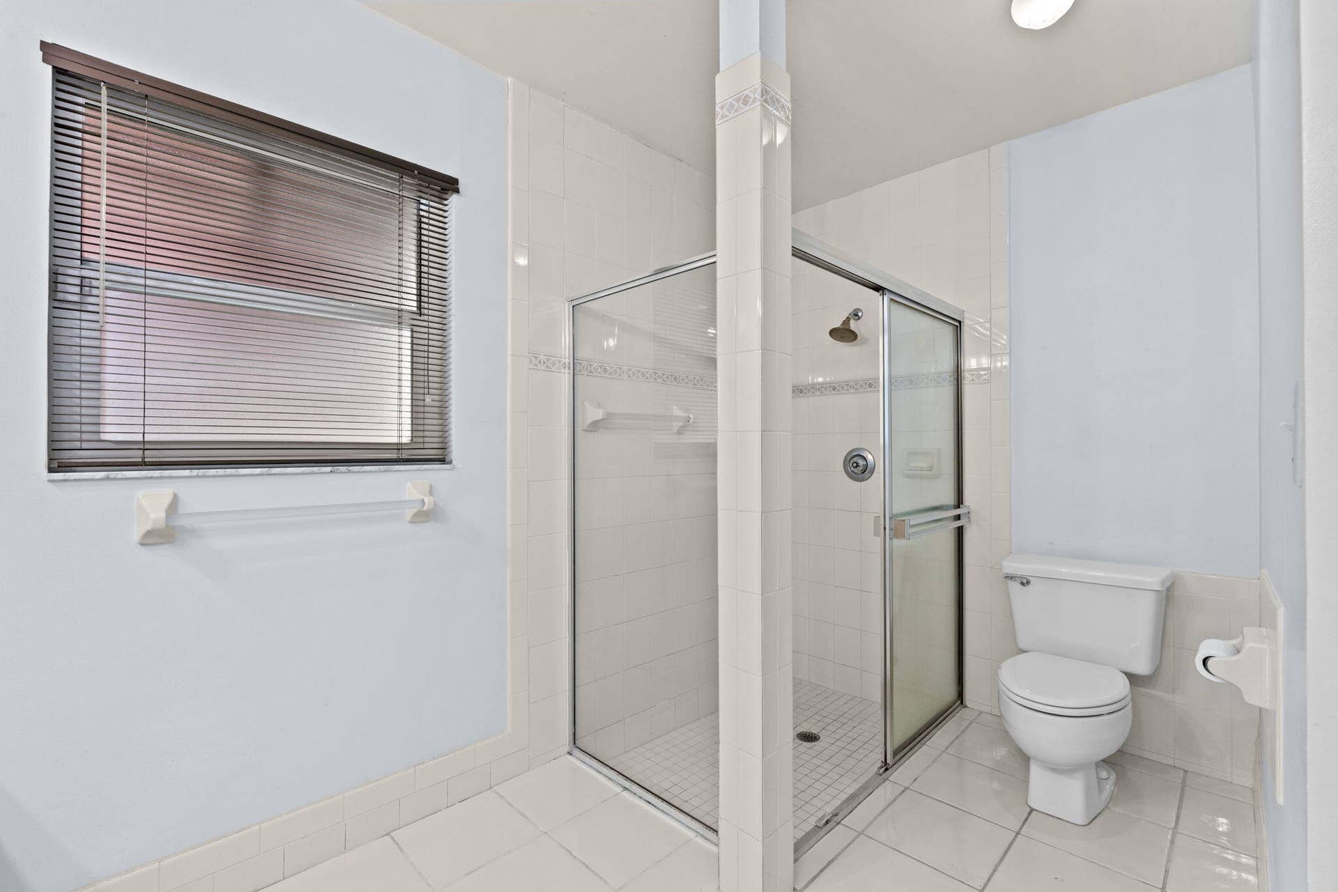 32-web-or-mls-A7407546