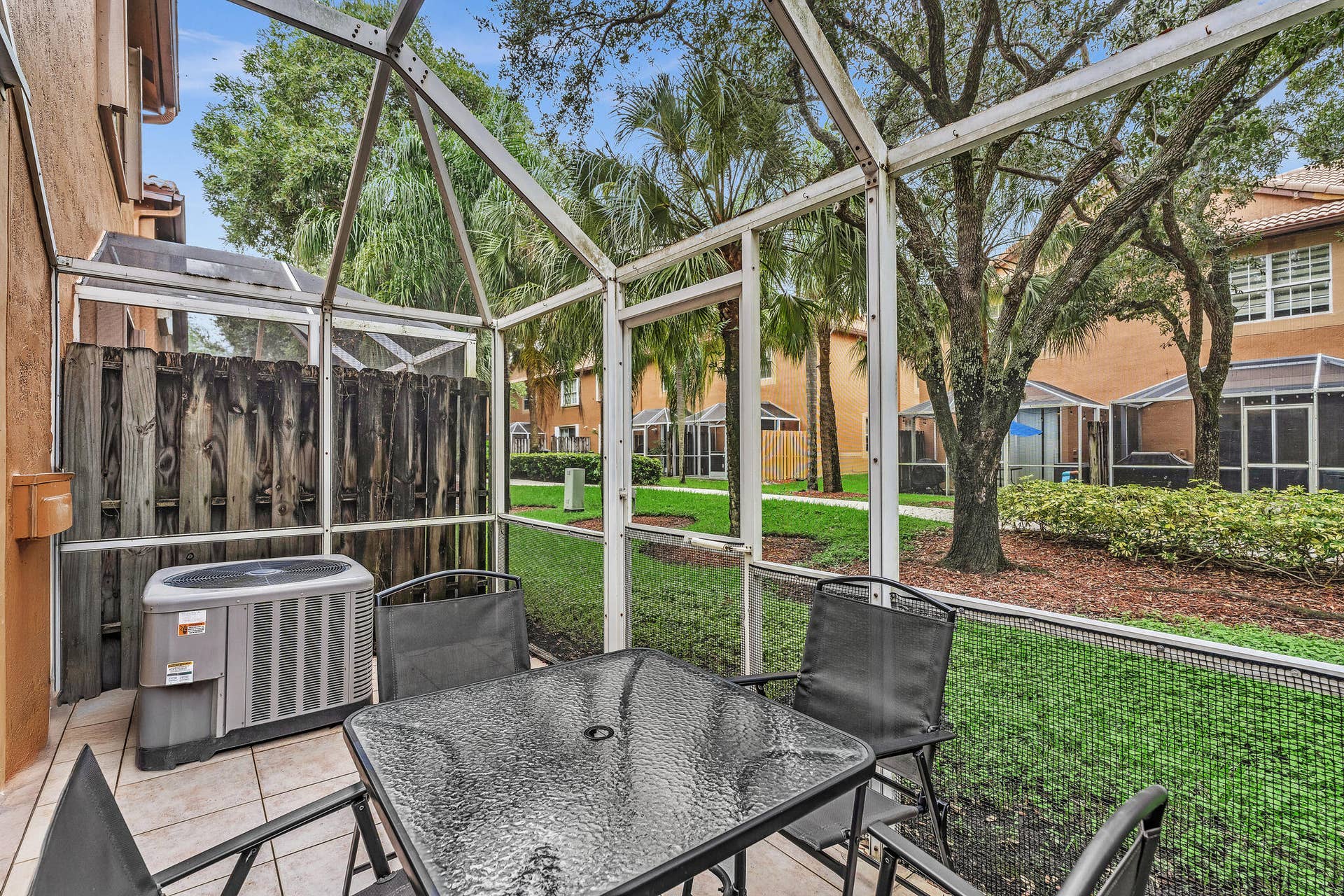 1561 Barcelona Way, Weston, FL 33327 FPP00106