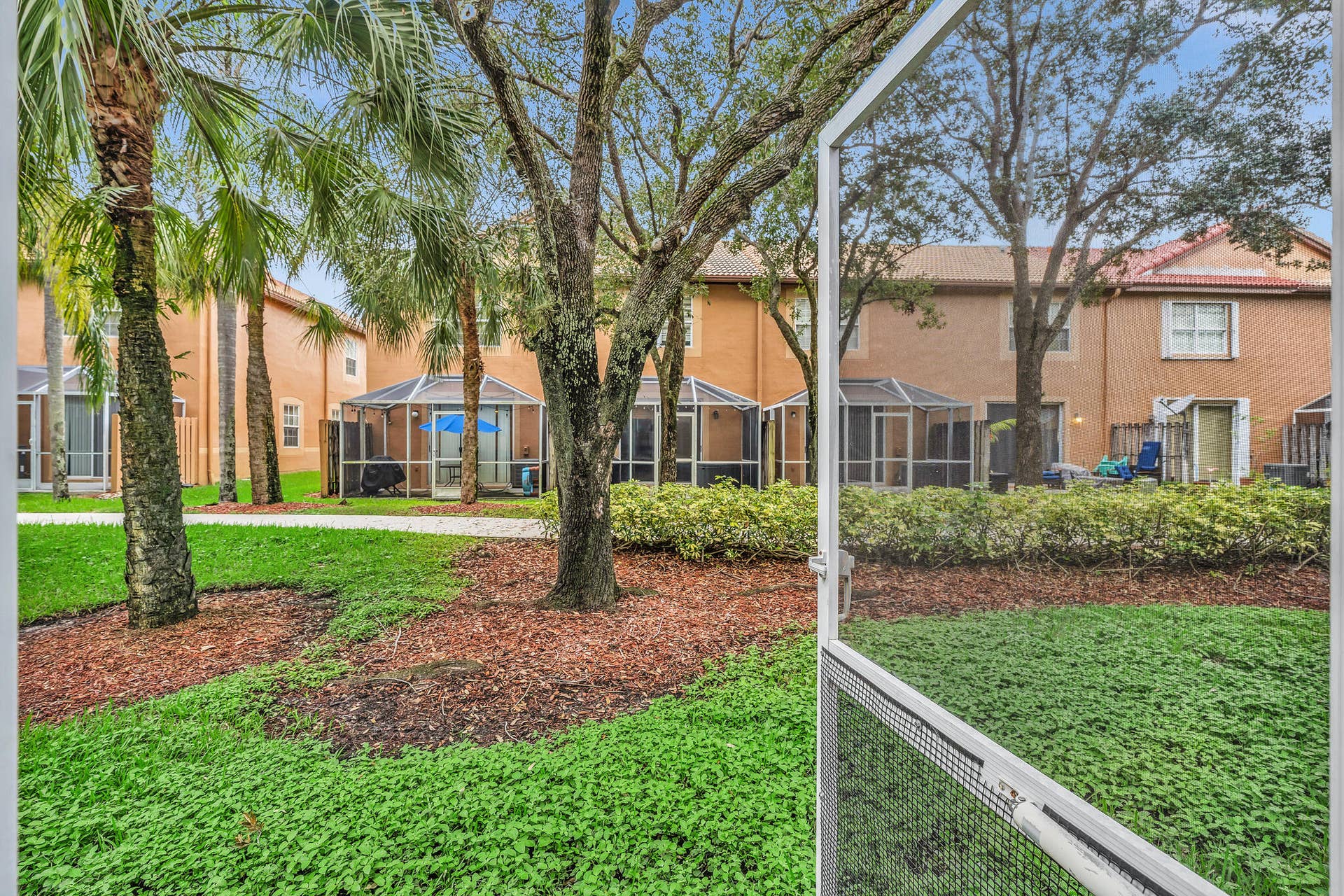 1561 Barcelona Way, Weston, FL 33327 FPP00186