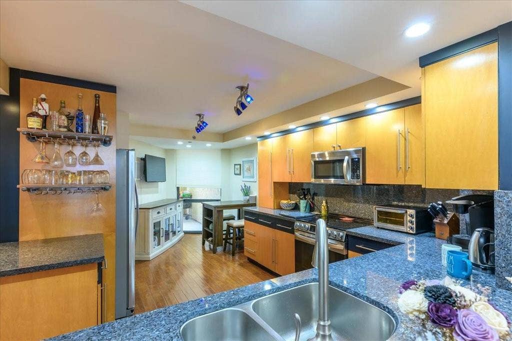 1167 HILLSBORO MILE, #706, Hillsboro Beach, FL 33062 1167h8