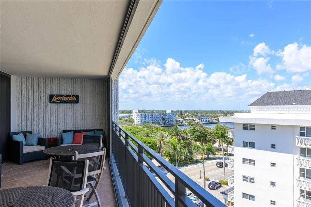 1167 HILLSBORO MILE, #706, Hillsboro Beach, FL 33062 1167Hillsboro3