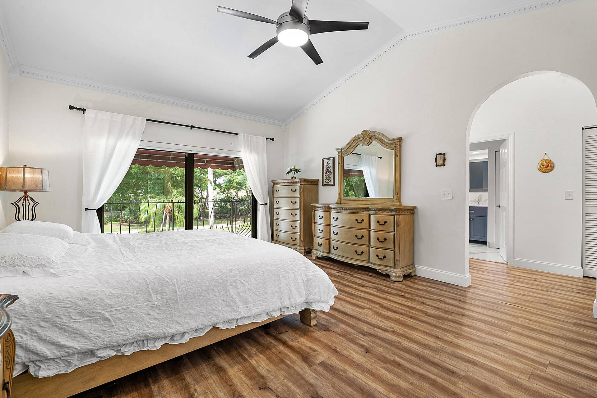 039-23260MirabellaCircleNorth-BocaRaton-