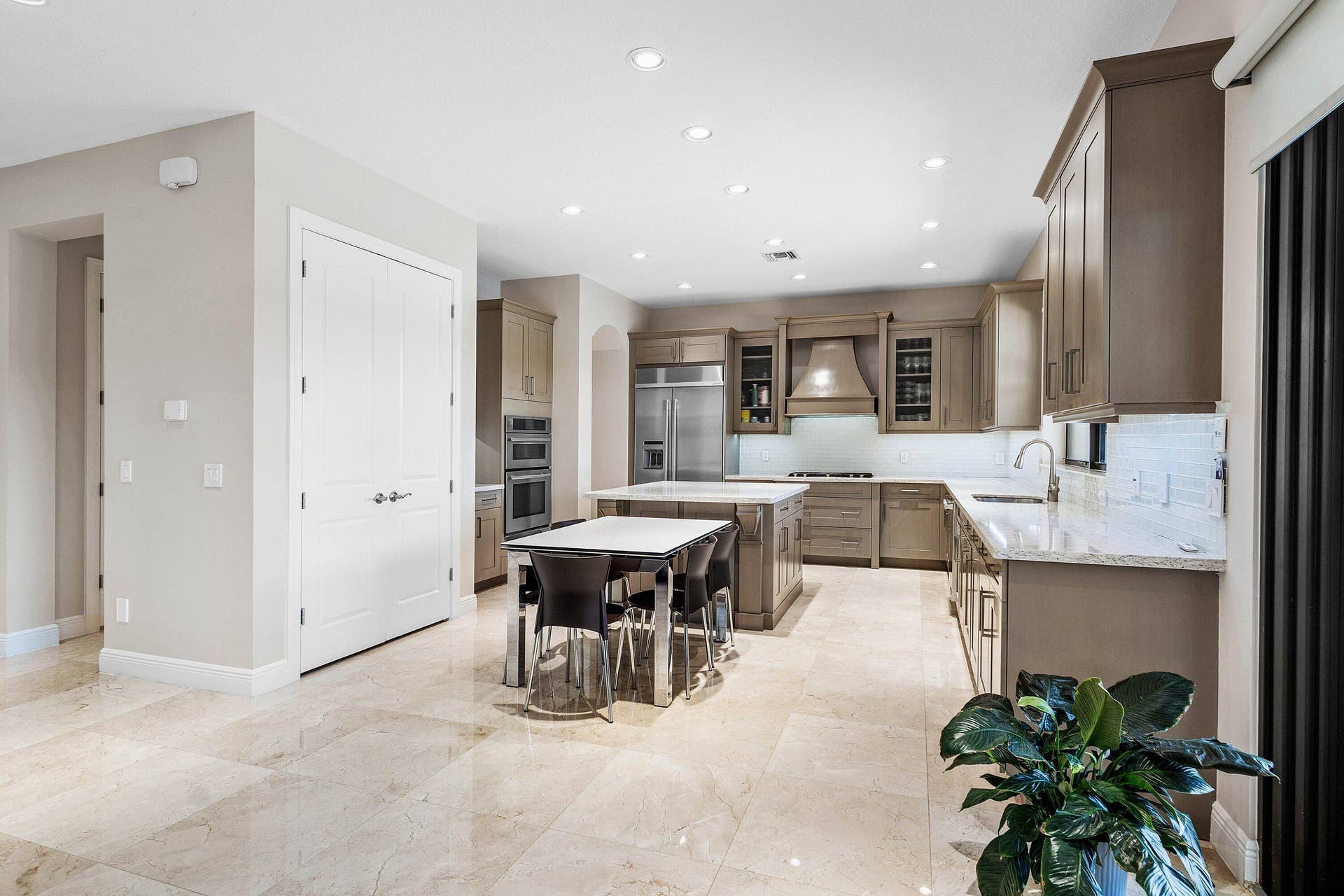 012-11312Northwest81stPlace-Parkland-FL-