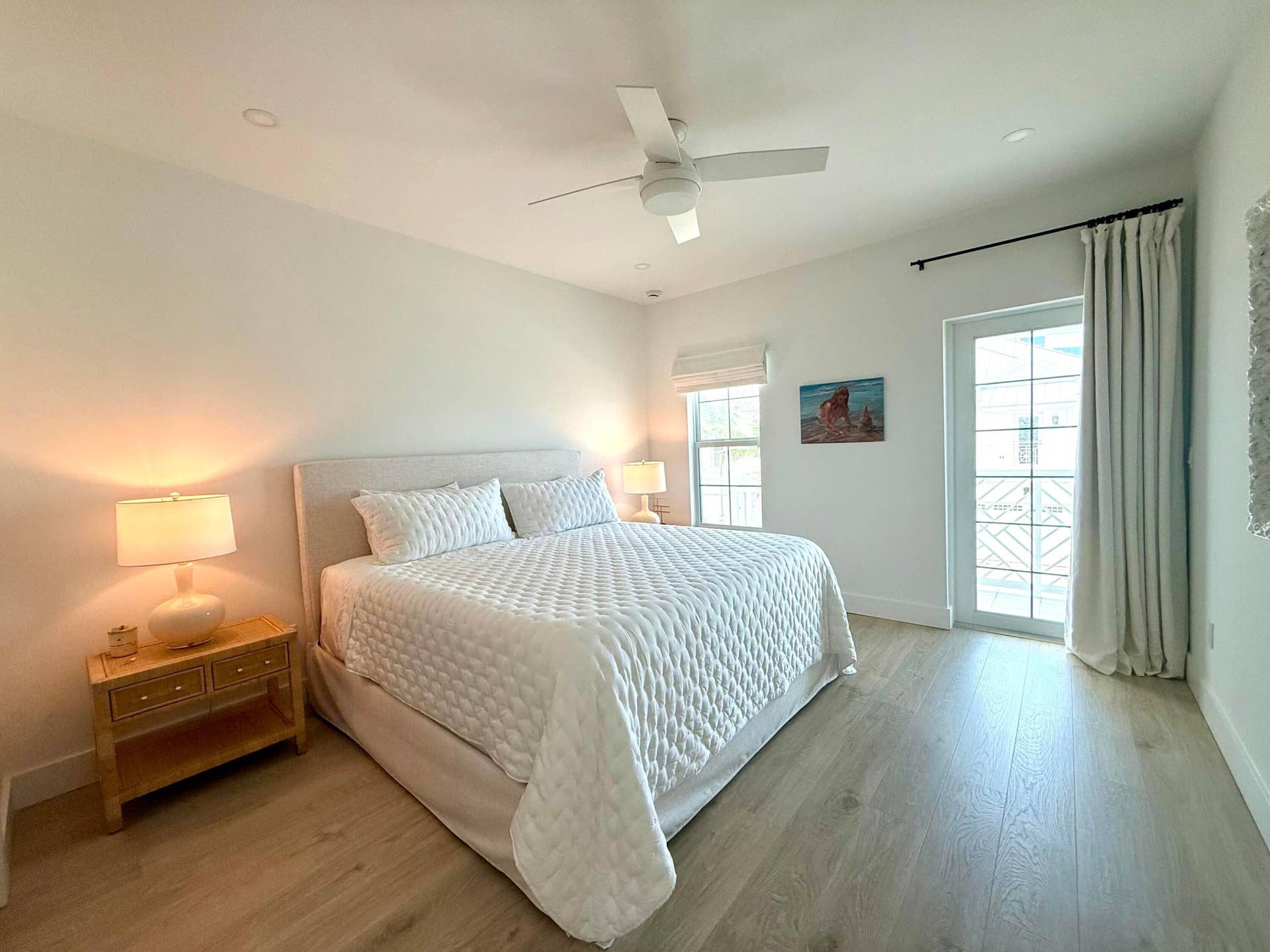Guest bedroom w/King Bed
