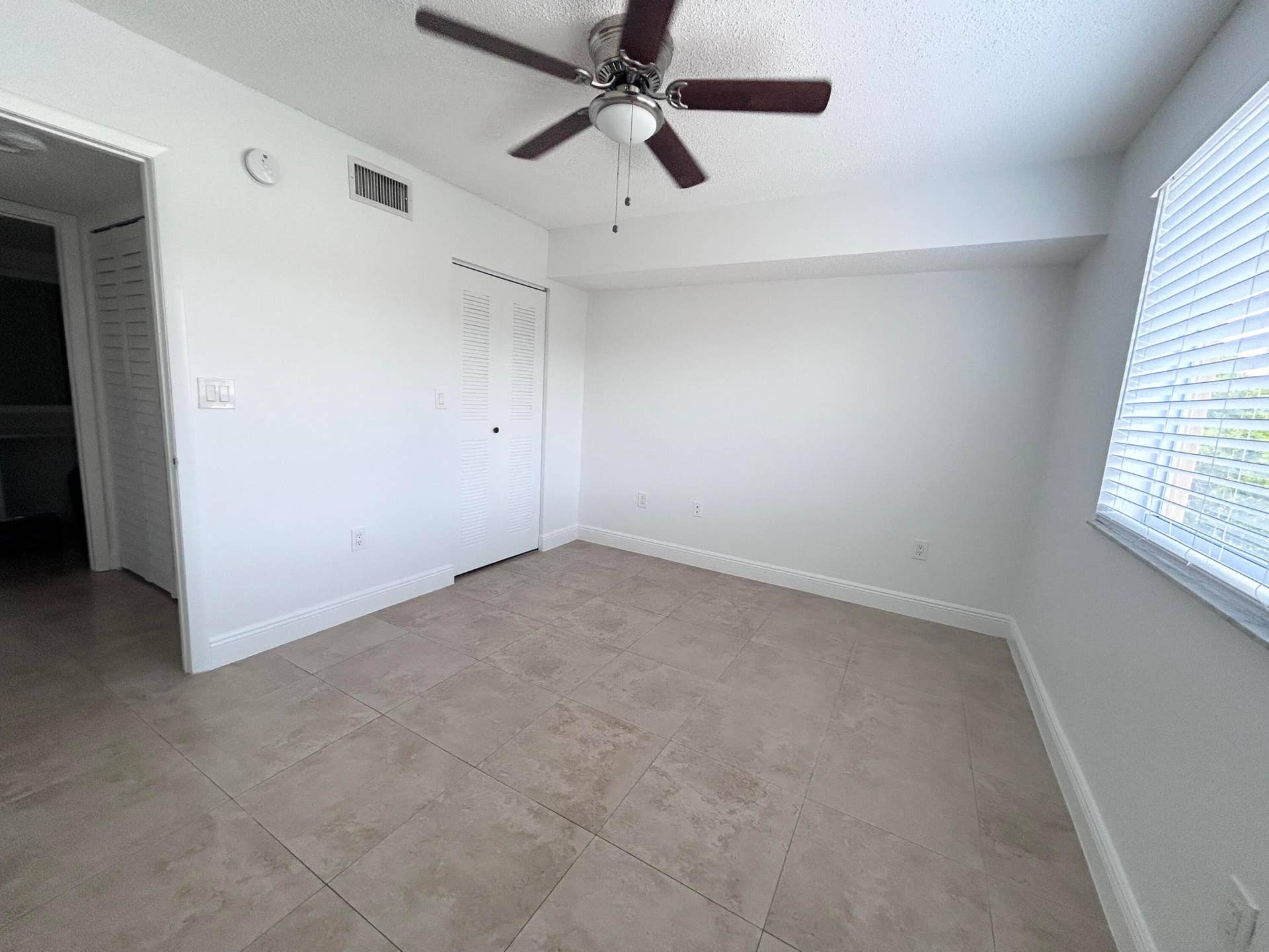 771 N PINE ISLAND Road, #308, Plantation, Plantation, FL 33324 IMG_1358